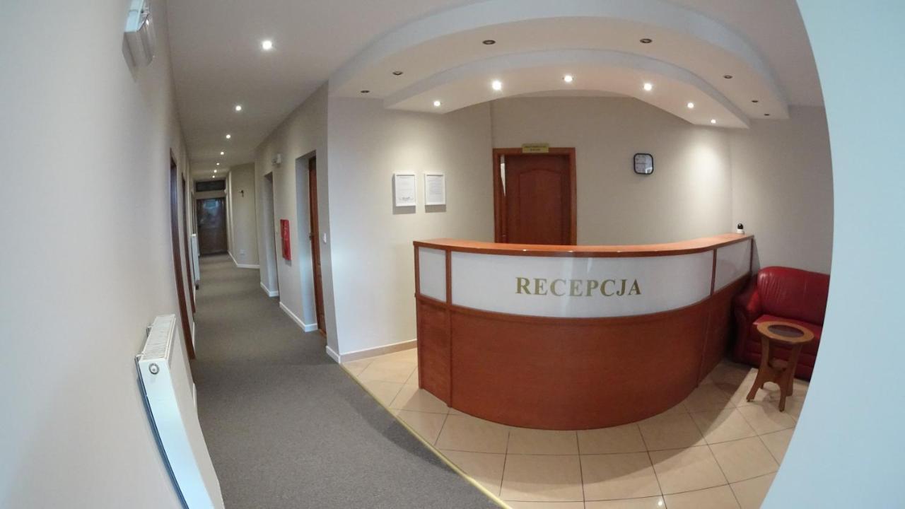 Hotel Astra Dąbrowa Górnicza Bagian luar foto